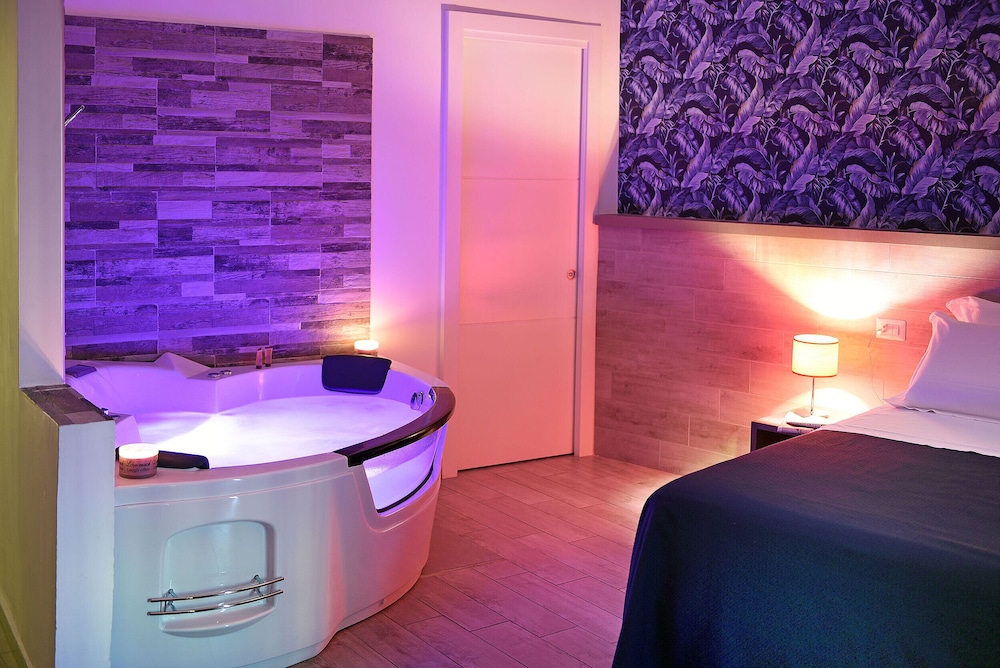 Napoli Rooms&Suite 21/50