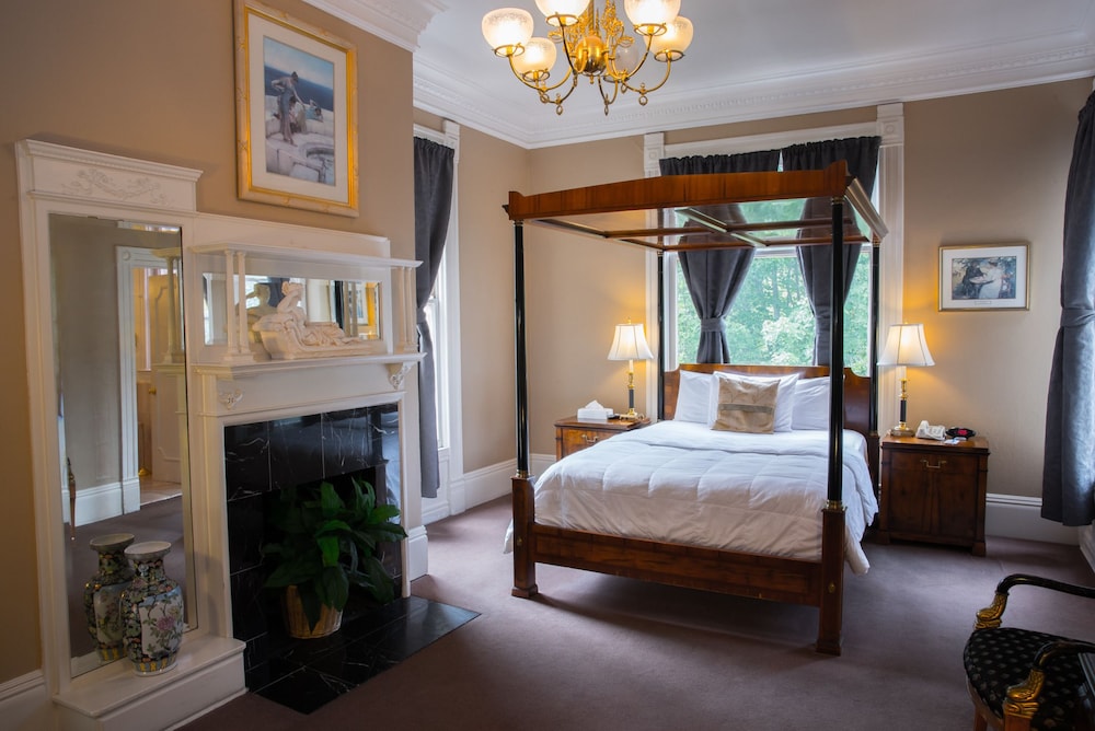 The Sterling Hotel 15/56