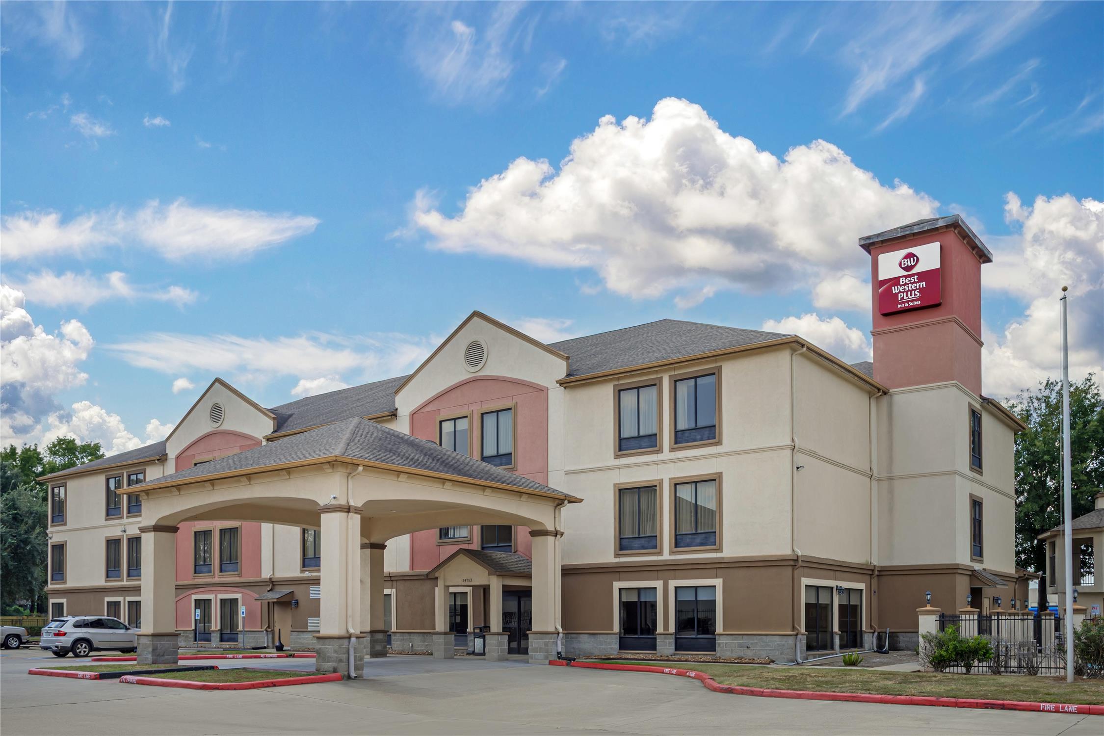 Best Western Plus North Houston Inn & Suites 18/21