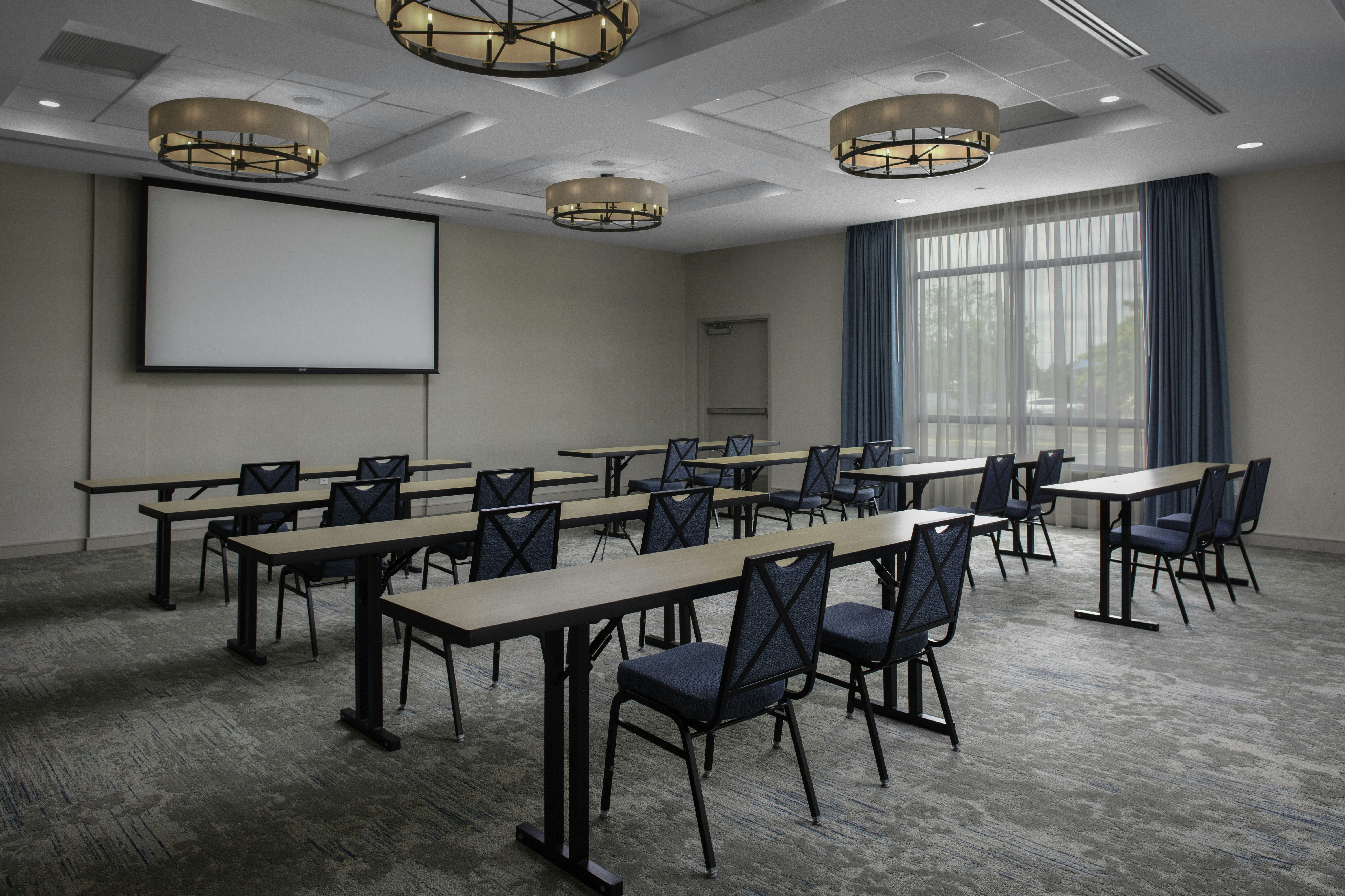 Hilton Garden Inn Jackson Tn 71/83