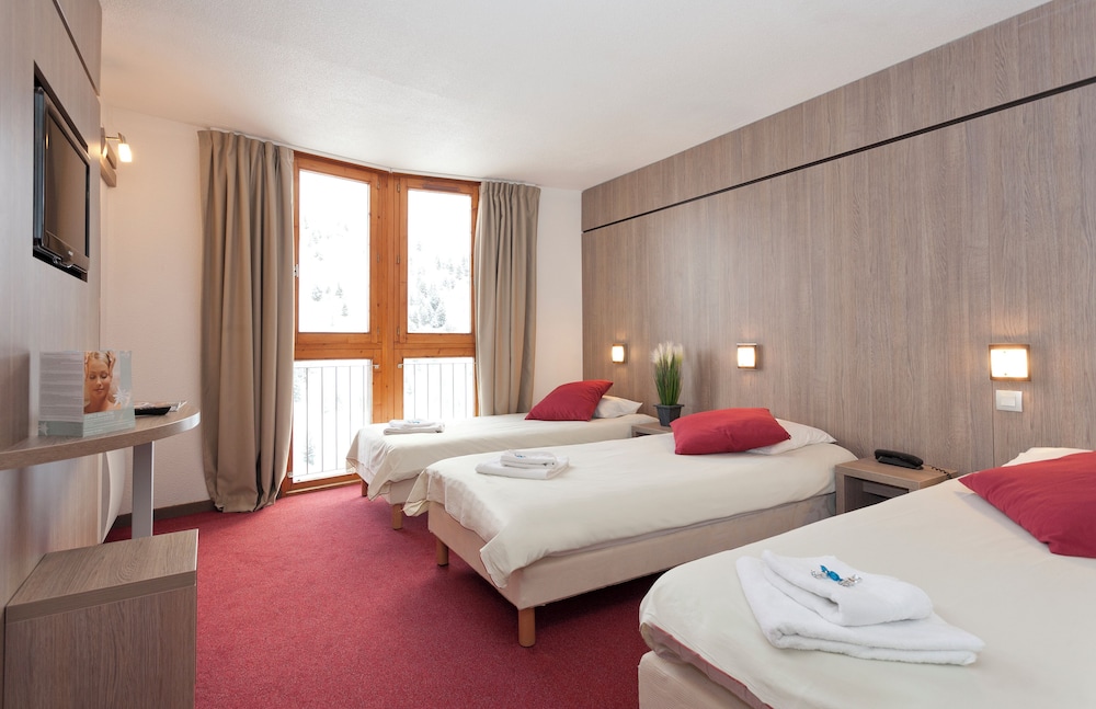 Hotel Club Mmv Les Melezes 16/50