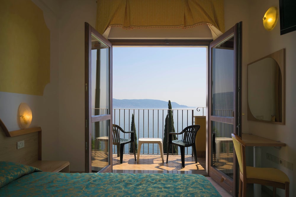 Hotel Piccolo Paradiso 34/61