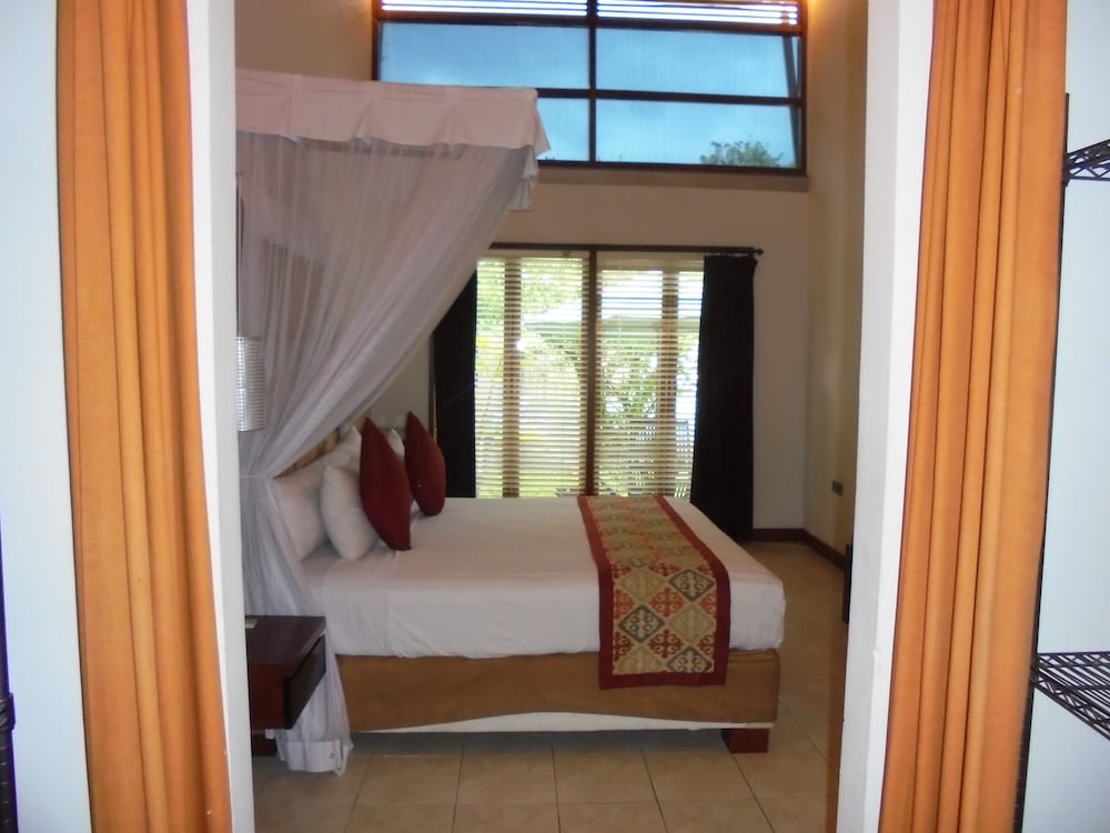 VILLA PURI AYU 36/57
