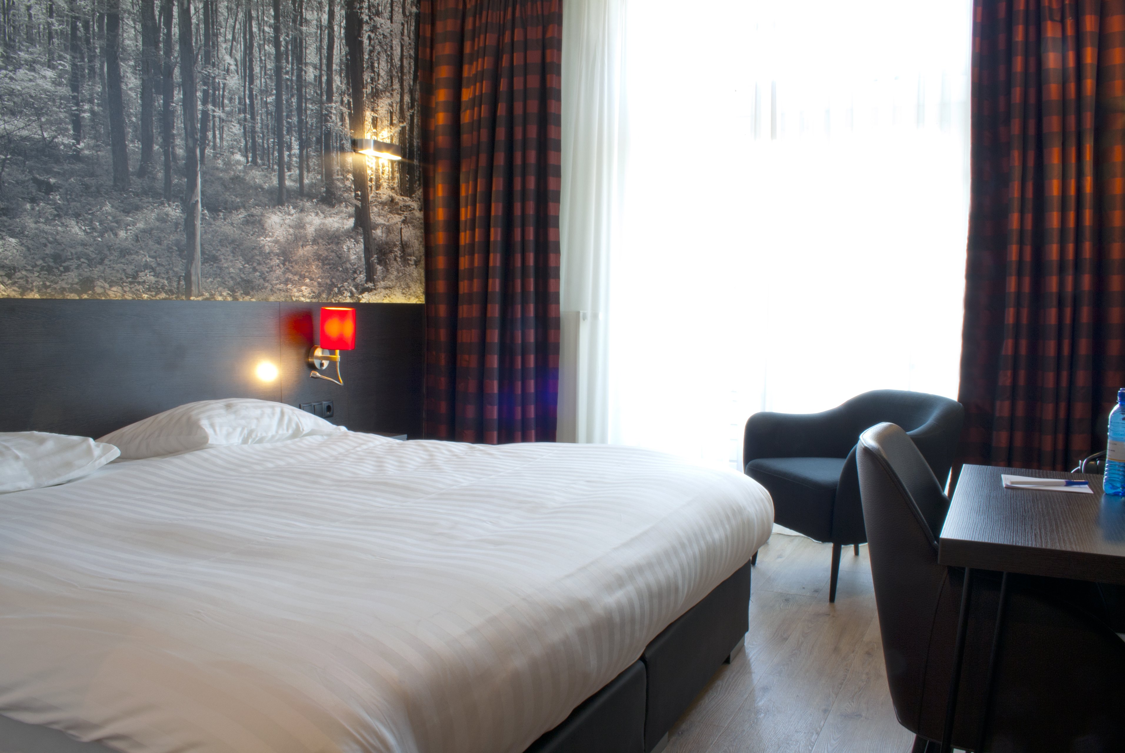 Bastion Hotel Apeldoorn Het Loo 11/25