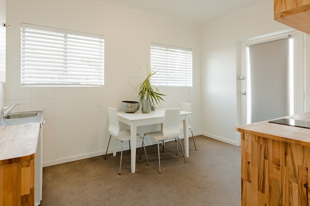 BAY BREEZE BOUTIQUE ACCOMMODATION 66/81