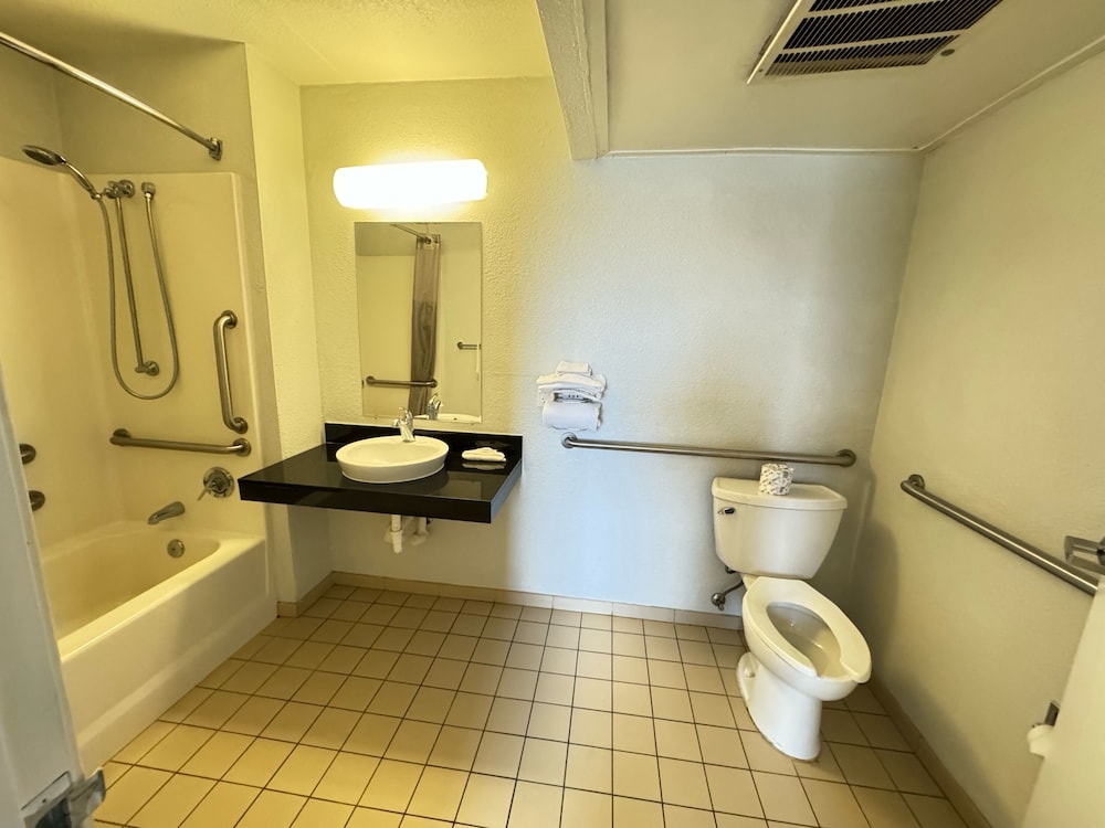 Motel6 Casper, WY 52/63