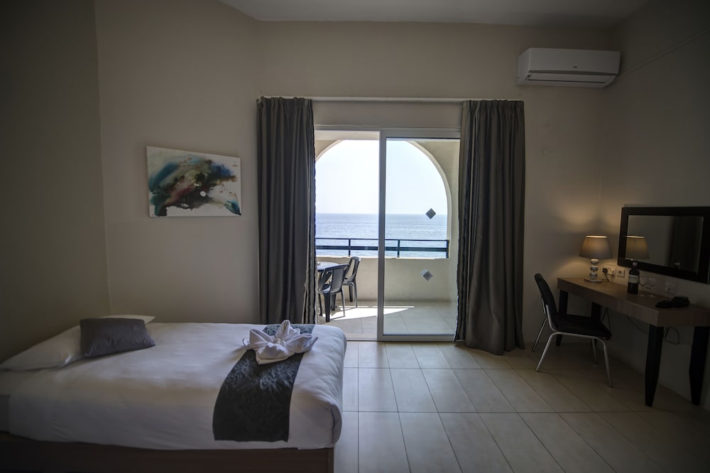 Room, Single, Sea View, Europa Hotel 3/5