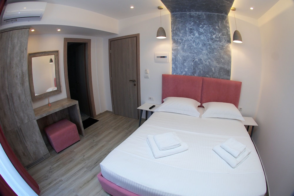 Hotel Kuburi 15/50