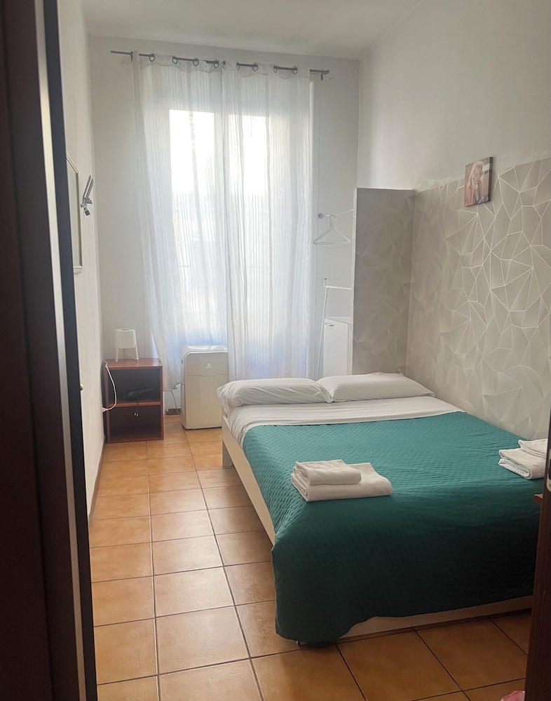Meltin' Rome Guesthouse 17/40