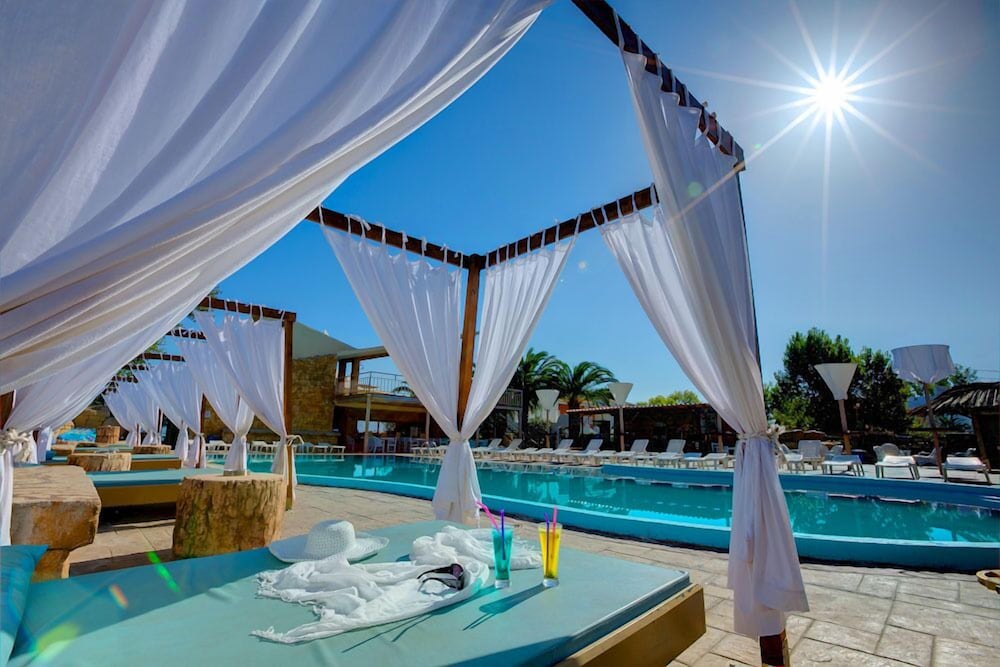 Island Beach Resort And Annex Adults Only 52/81