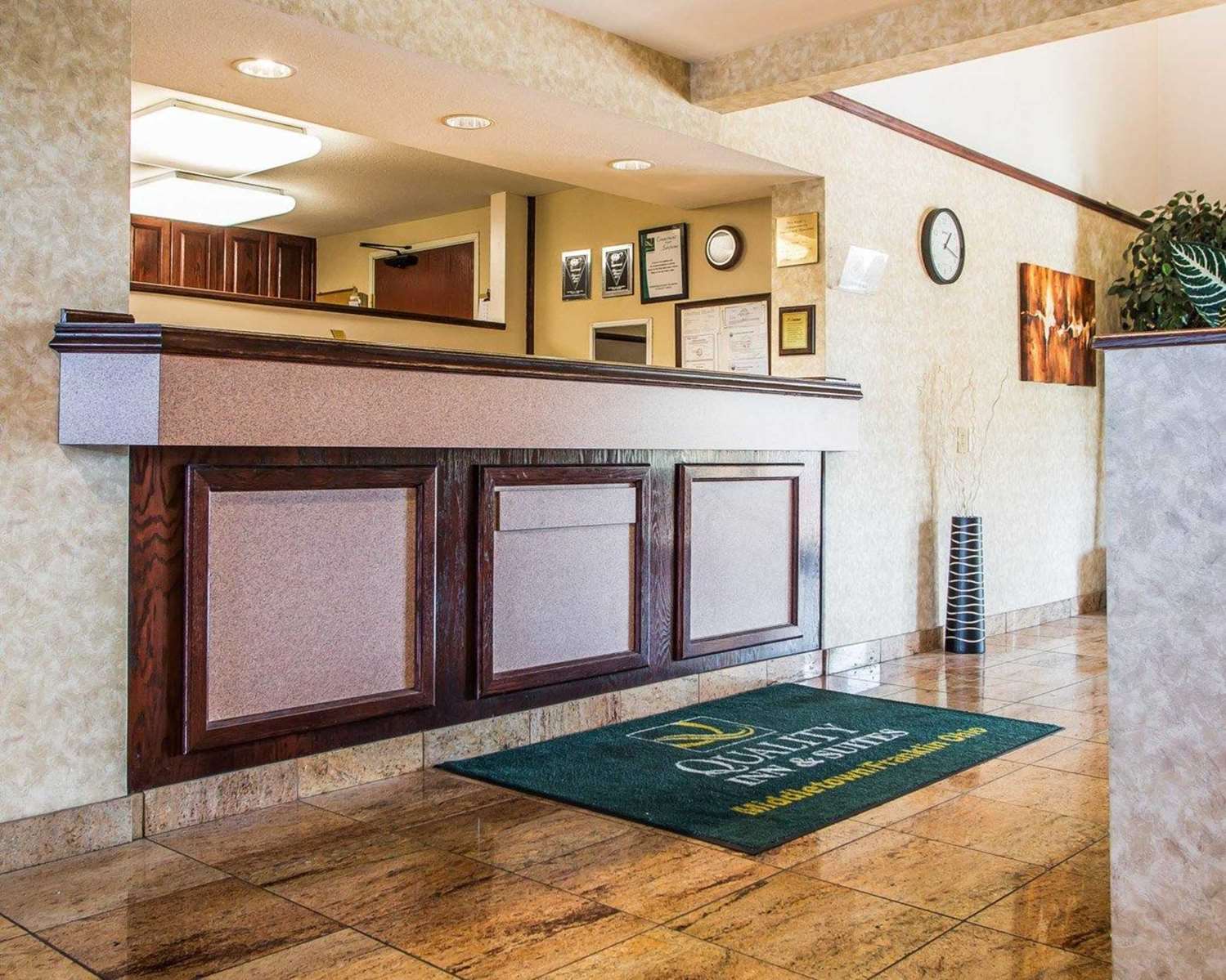 Quality Inn and Suites Middletown Franklin 8/15