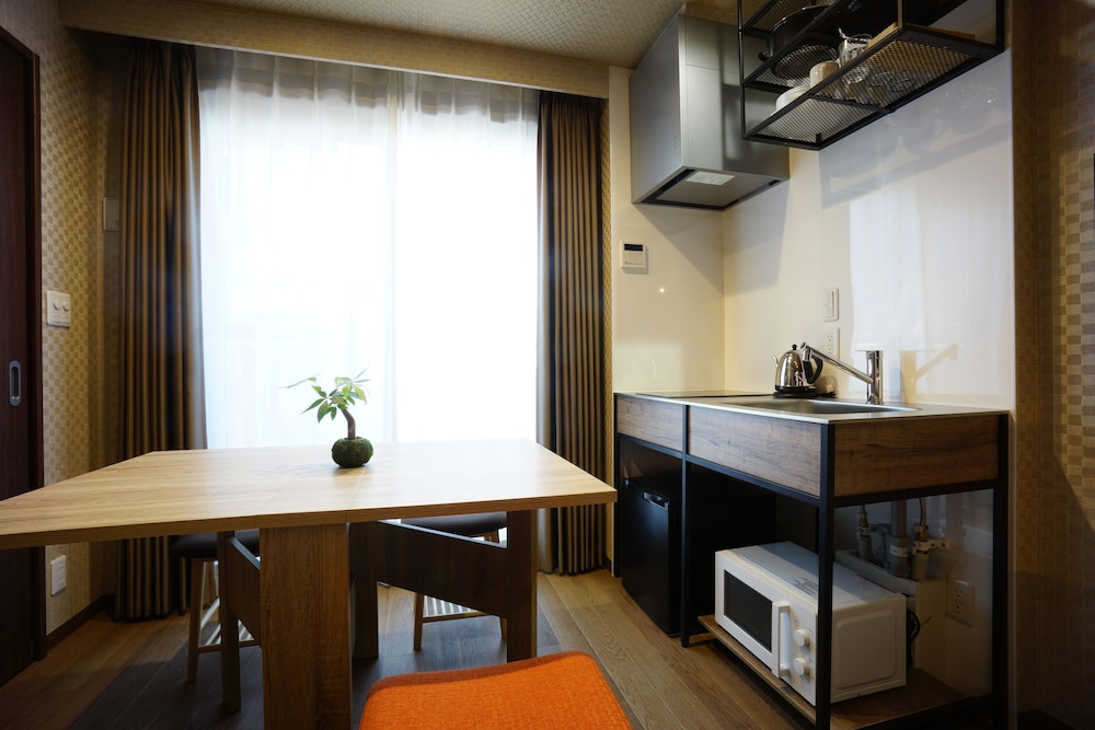RoNa Hotel 13/25