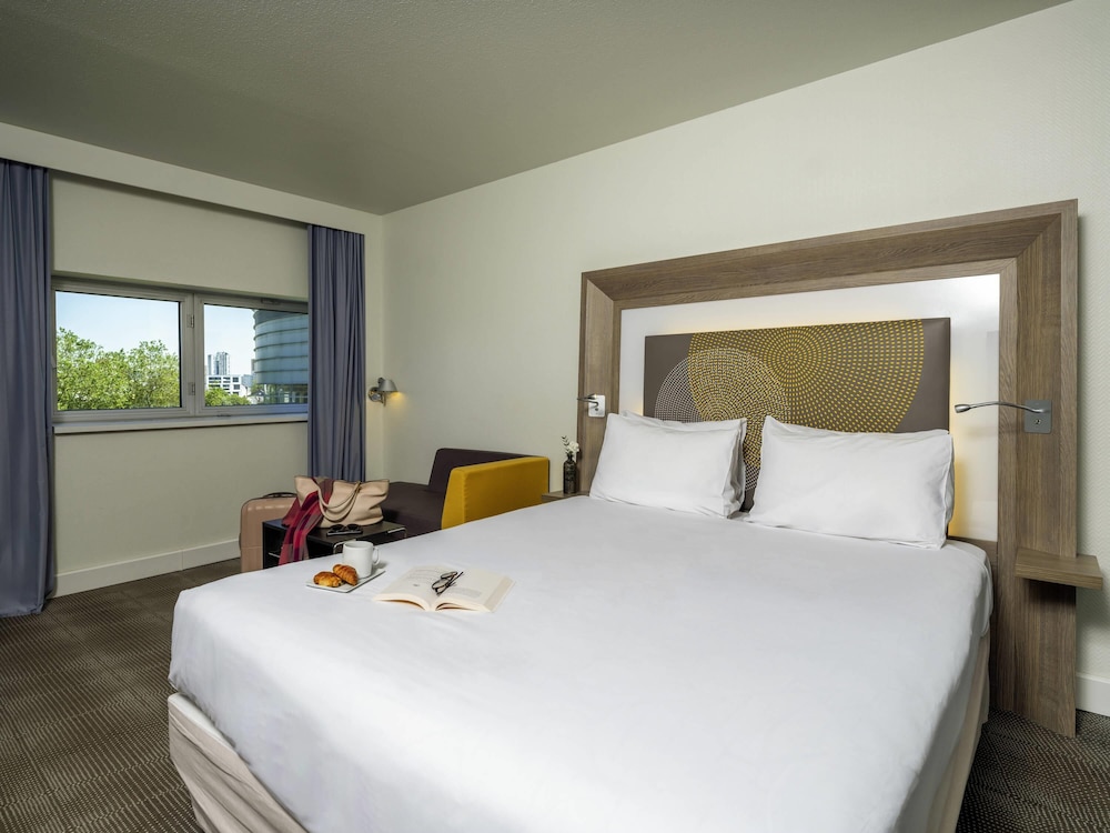 EXECUTIVE, DOUBLE BED