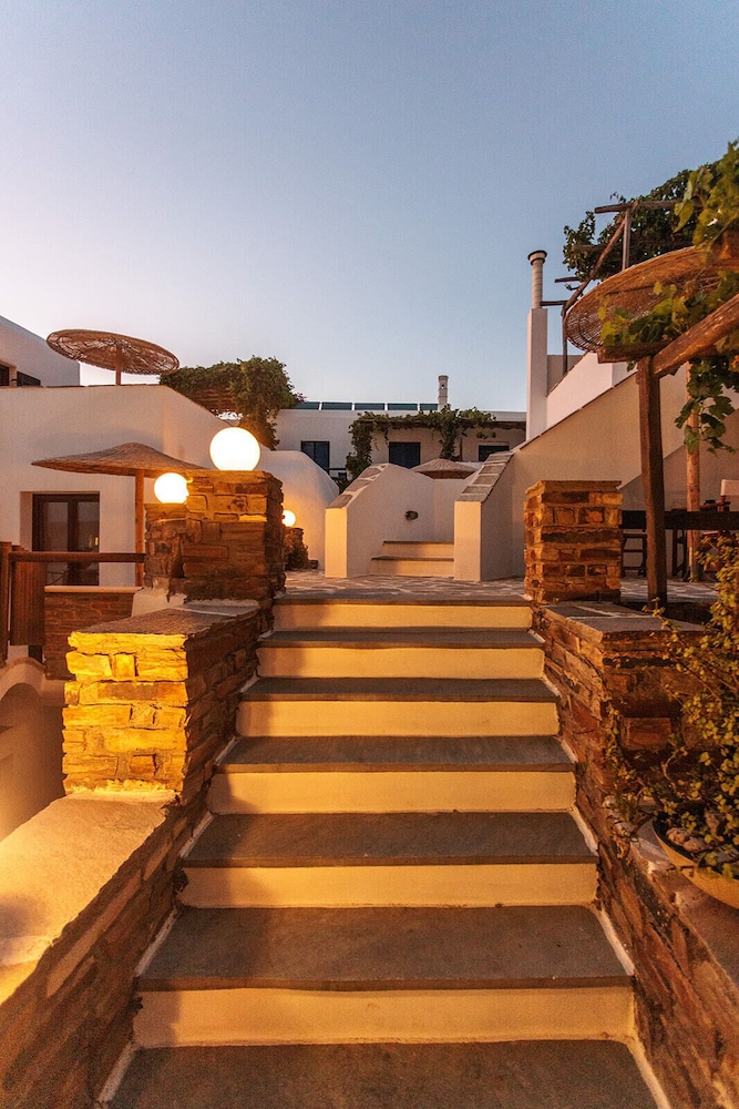 Anemomilos Hotel 6/59