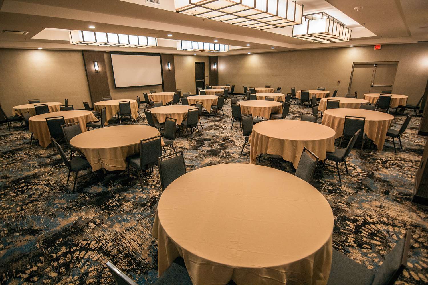 Doubletree By Hilton Lubbock - University Area 65/77