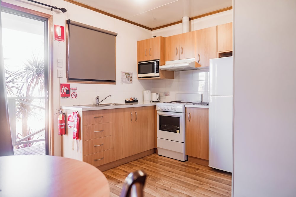 Sundowner Cabin And Tourist Park 8/50