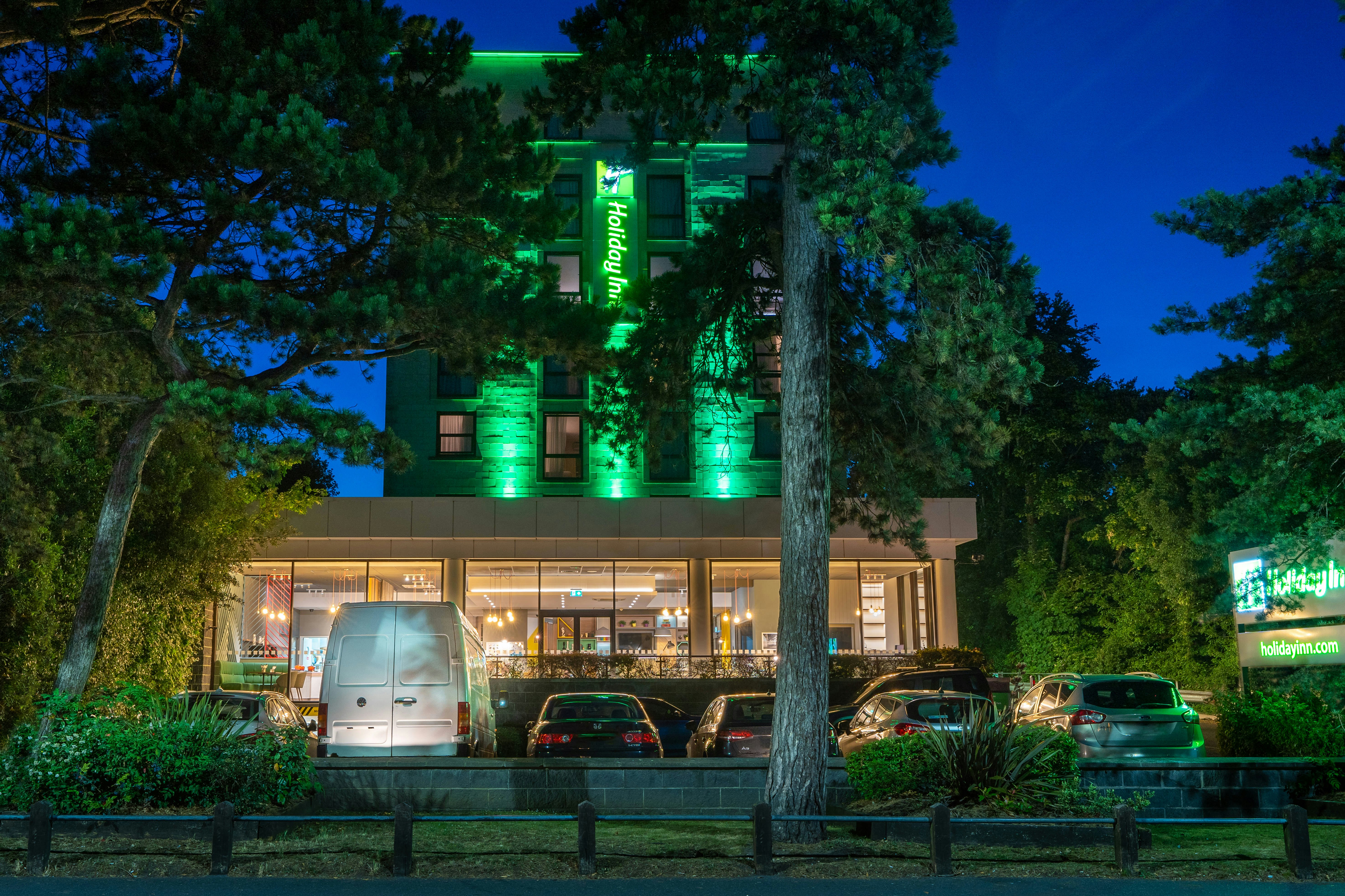 Holiday Inn Bournemouth 2/50