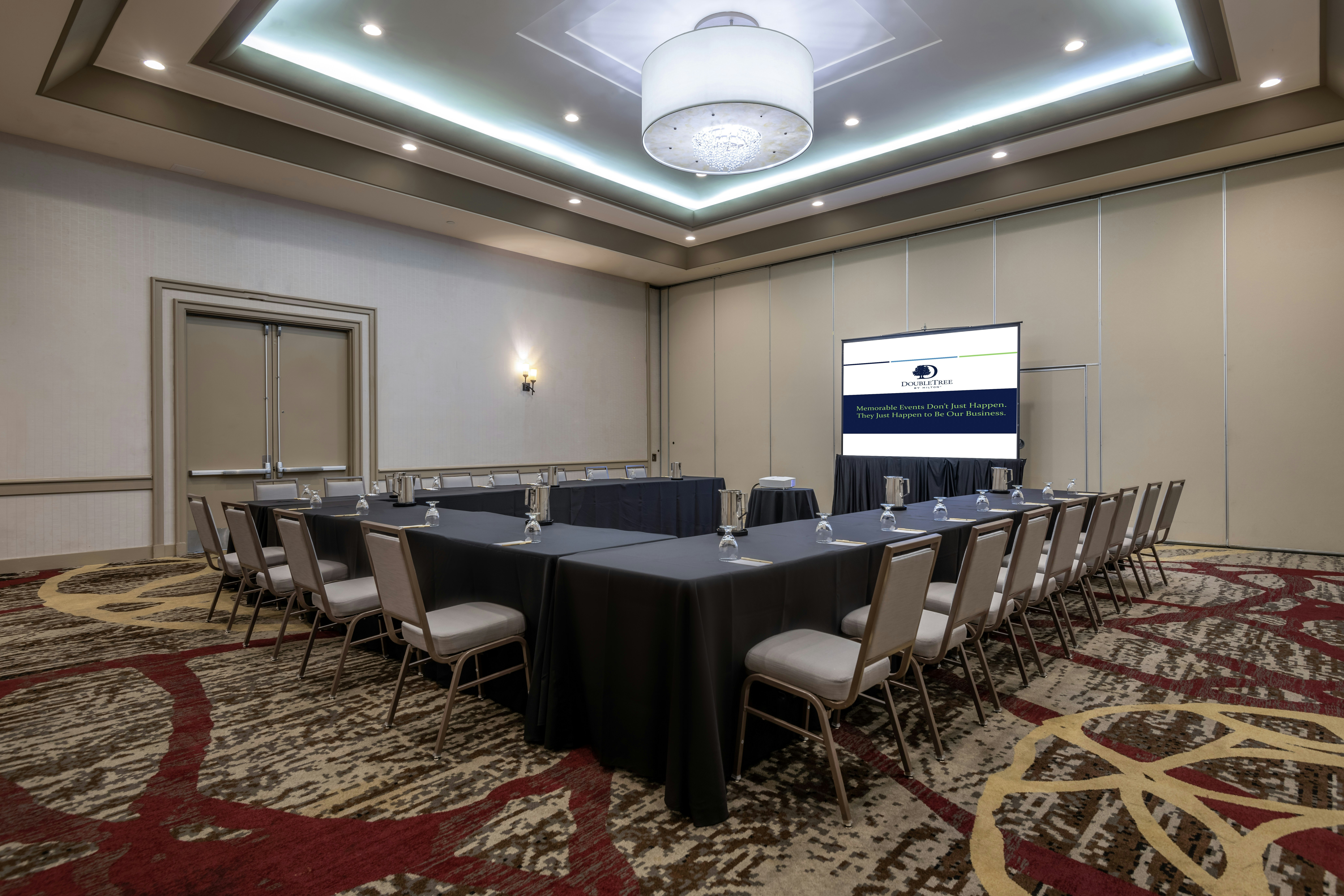 DoubleTree by Hilton Hotel Los Angeles Norwalk 43/59