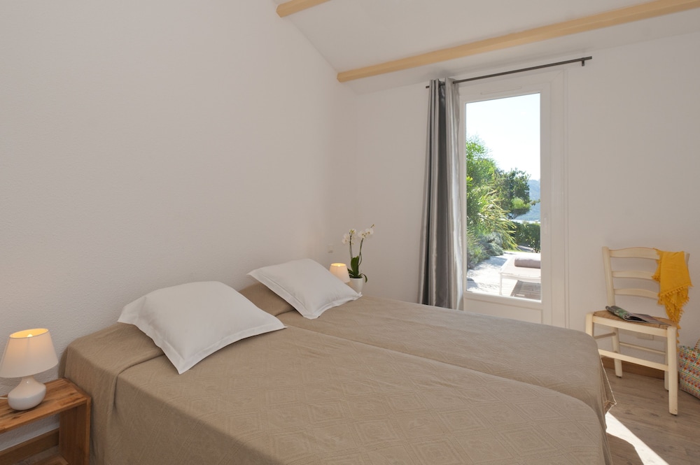 Residence Marina Di Santa Giulia 10/83
