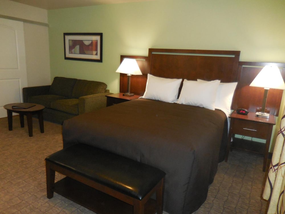 Ledgestone Hotel Billings 19/69