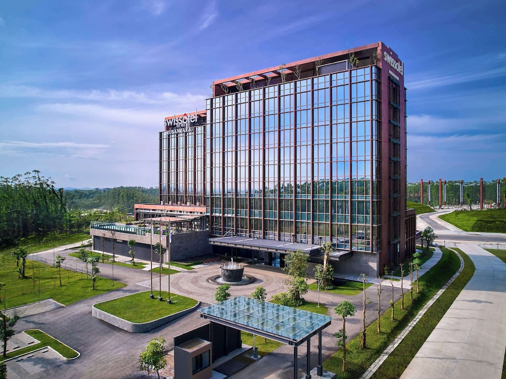 Swissotel Nusantara 7/67