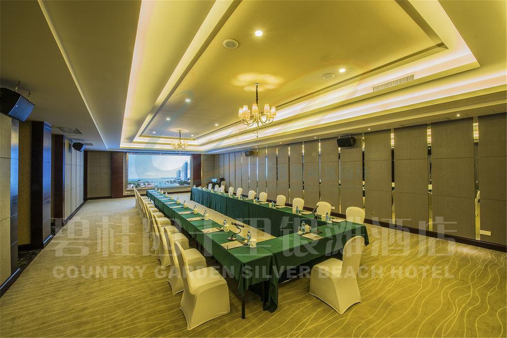 Country Garden Silver Beach Hotel 67/74