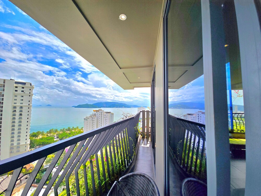 The Signature Hotel Nha Trang 46/50