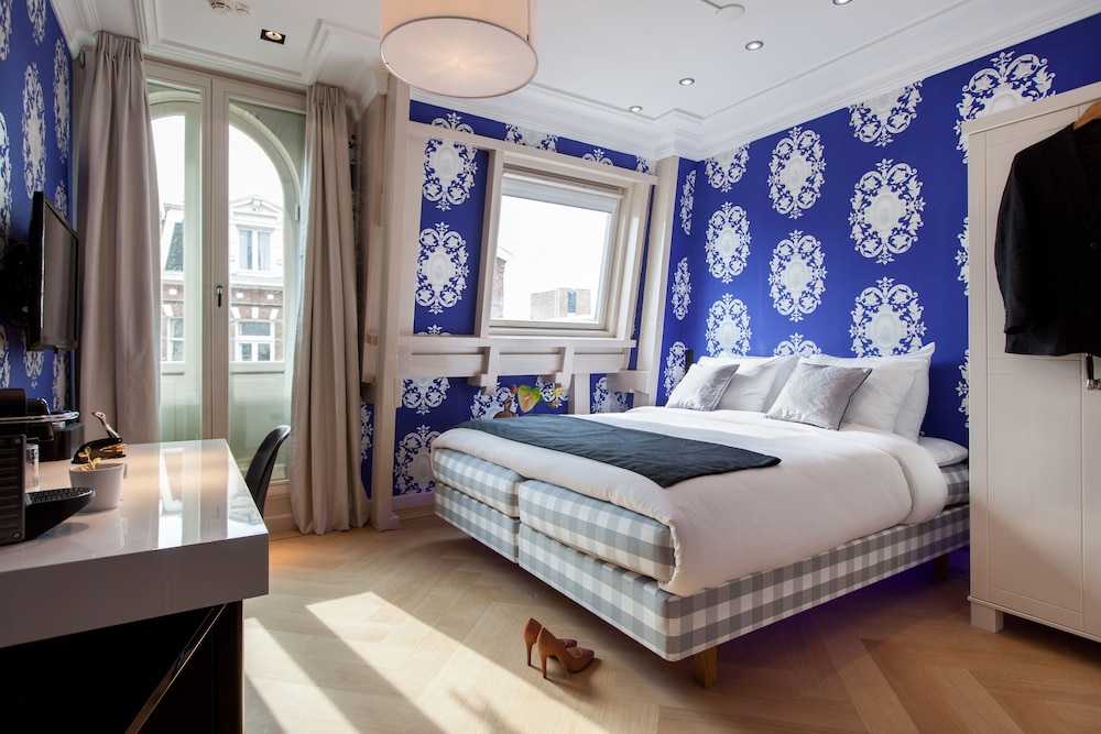 Amsterdam Canal Hotel 20/68
