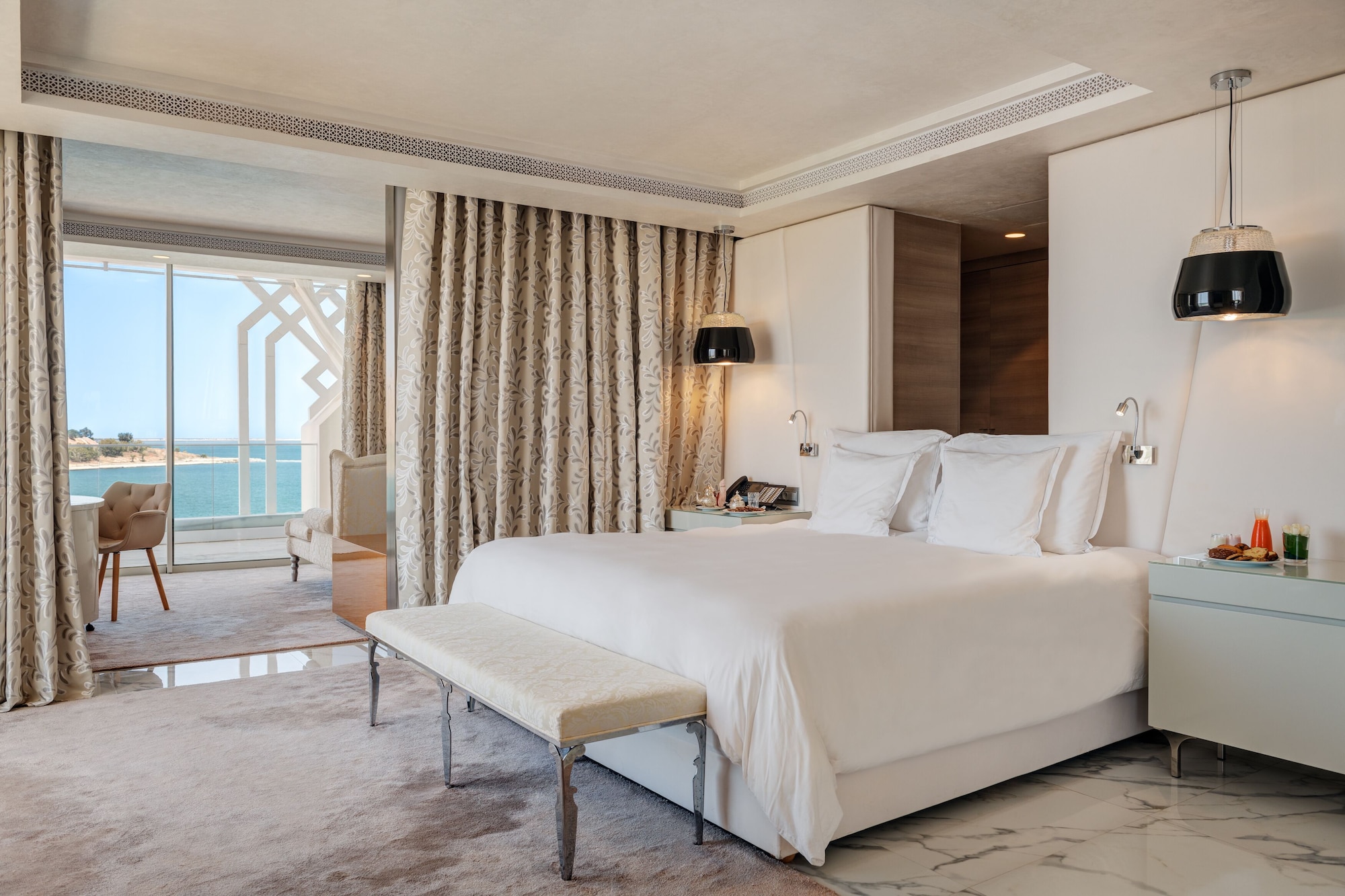 Panoramic, Suite, King Bed, Lagoon View