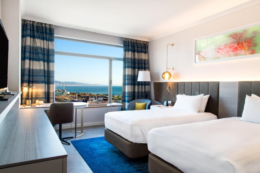 Executive, Twin Beds, Club Lounge Access