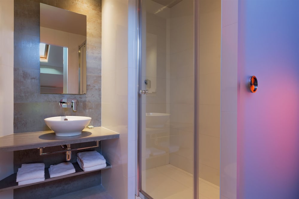 غرفة ديلوكس بسريرين منفصلين، Best Western Seine West Hotel 10/10