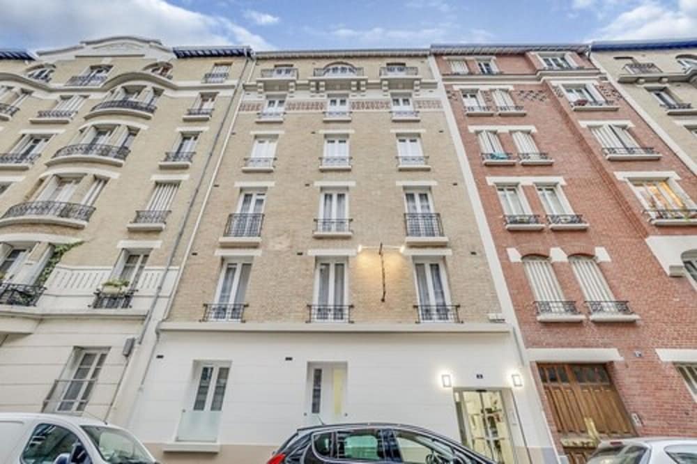 Paris Hotel Clichy 2/36