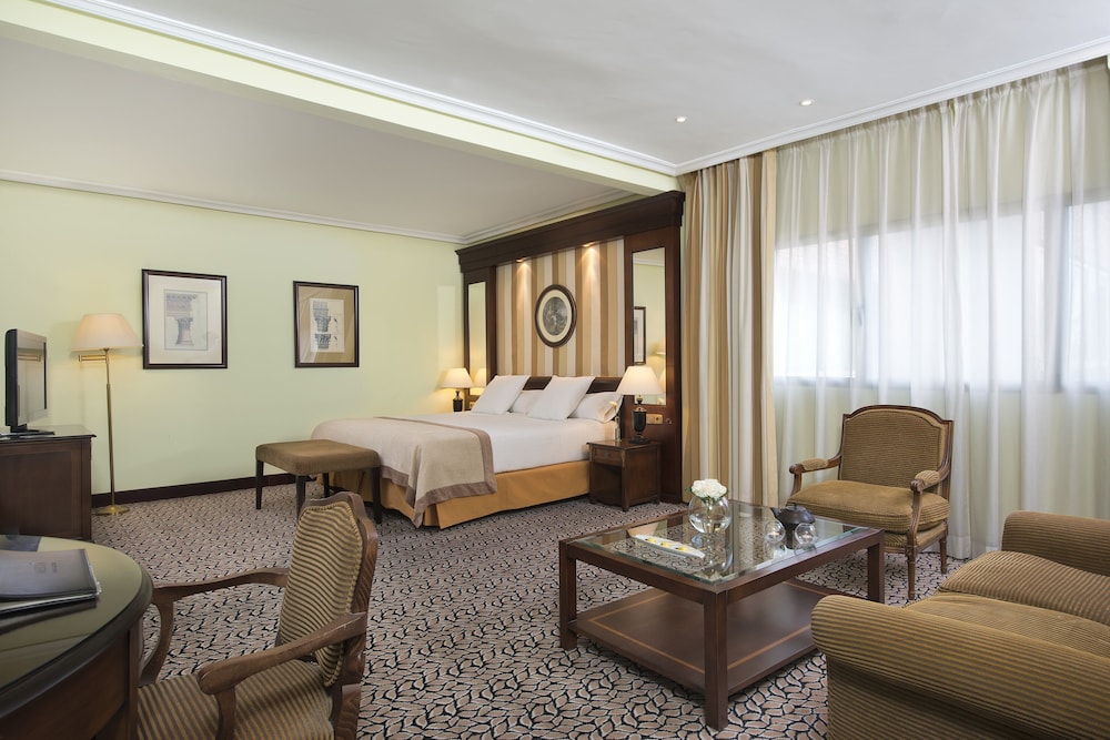 Melia Madrid Barajas 30/75