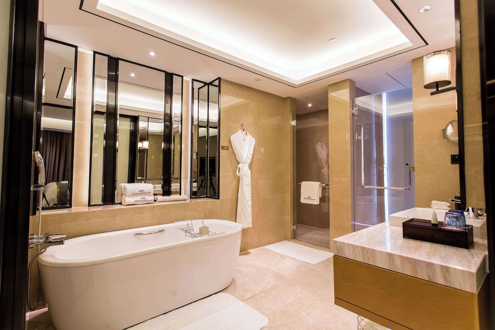 Howard Johnson By Wyndham Glory Plaza Chenghai 25/29