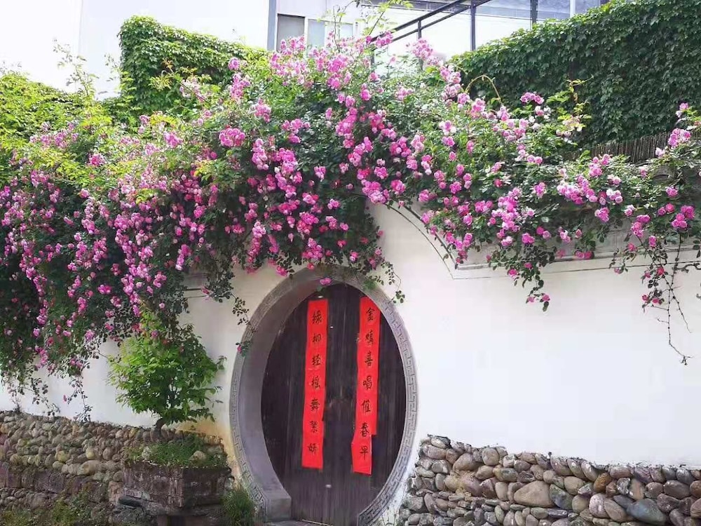 Huangshan Huizhou Creek Villa 29/38