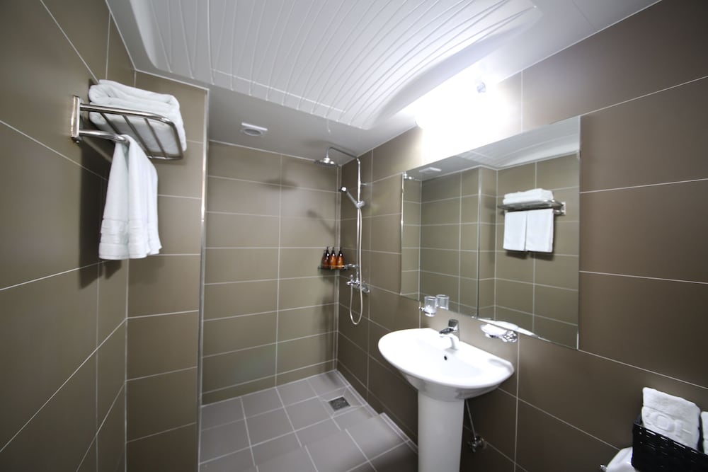 Hotel Aroha 46/47