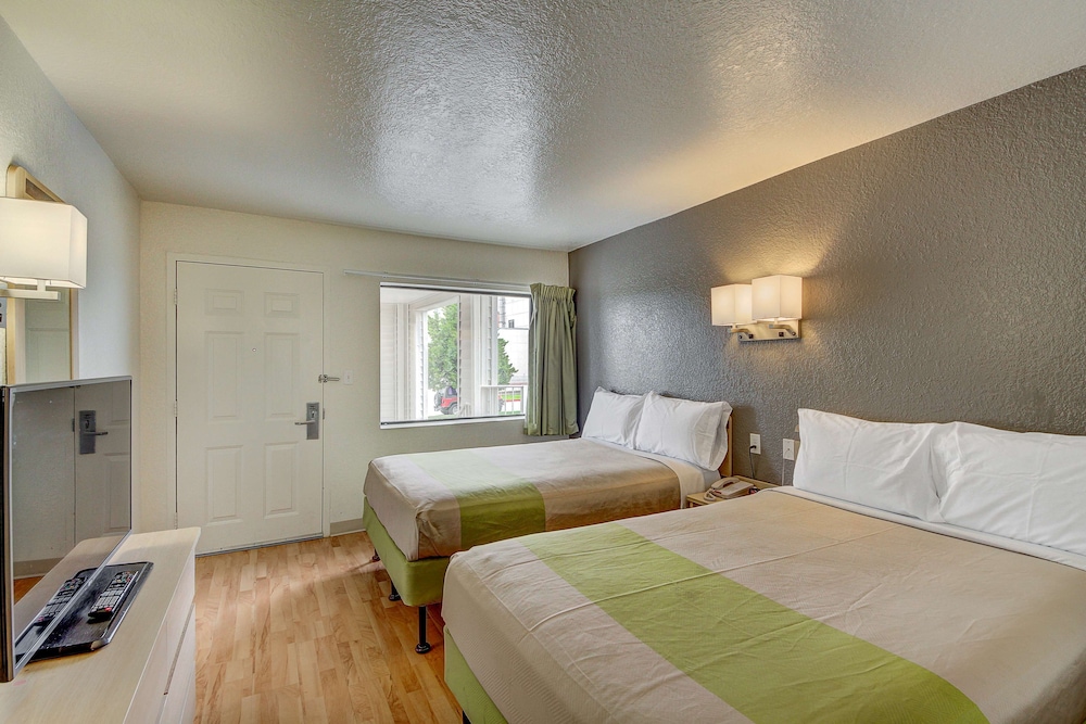 Room at Studio6 Midwest City, OK - Oklahoma City, MIDWEST CITY - OK