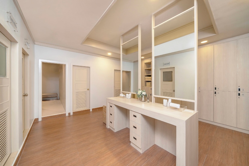Centre Point Hotel Sukhumvit 10 80/114