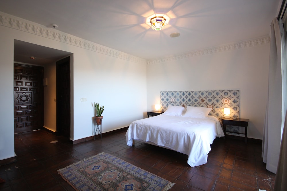 Castillo de Monda 20/66