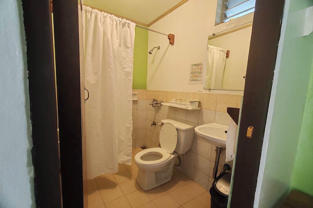 Summer Homes Beach Front Resort and Cottages Port Barton 49/50