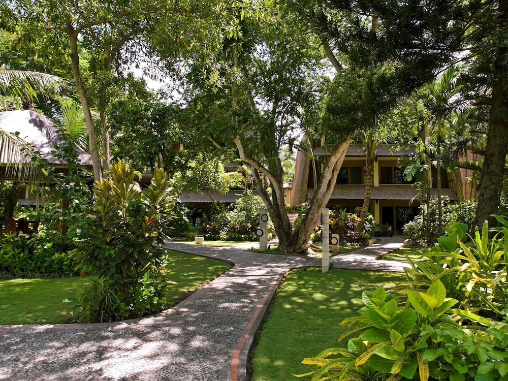 Mercure Resort Sanur 48/50