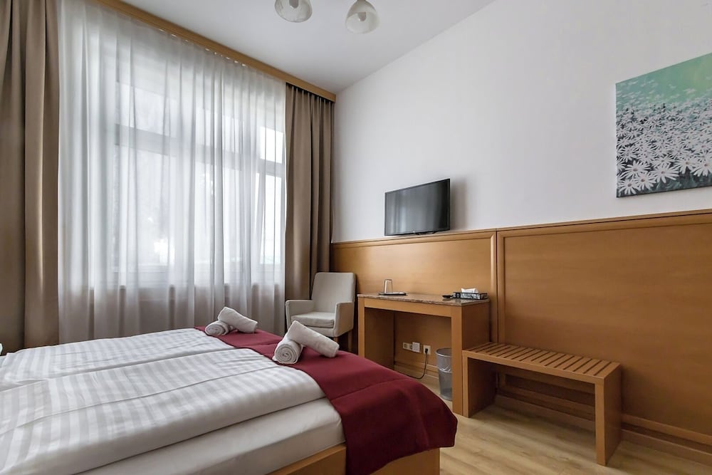 Corvinus Pension 25/59