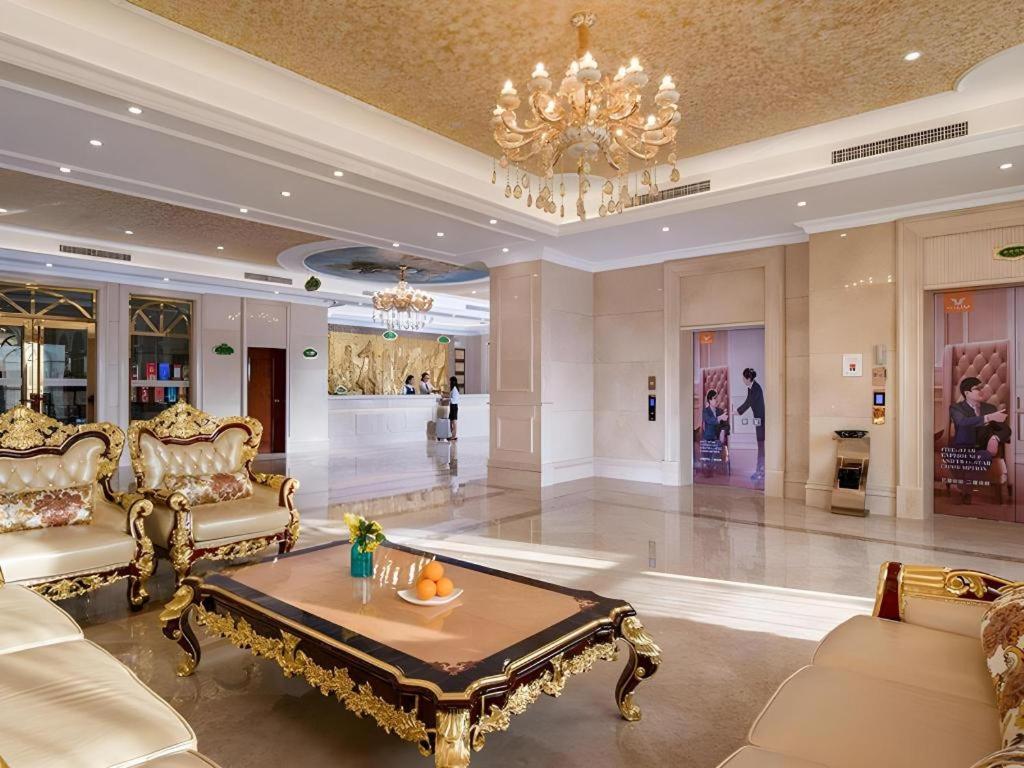 Vienna Hotel (Guangzhou Baiyun University Jinyuan Plaza) 10/54