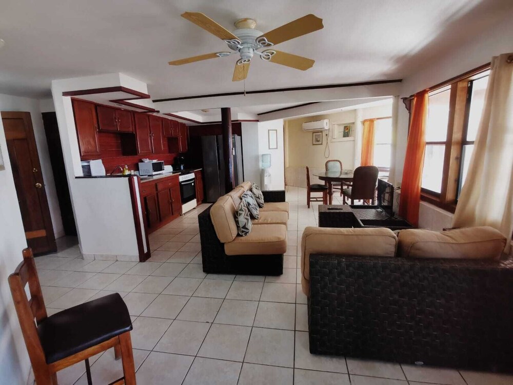 Foster's West Bay Resort 49/69