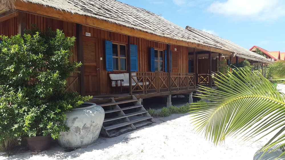 Sok San Beach Resort 5/50
