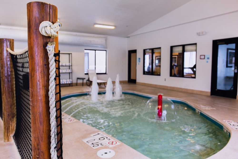 Holiday Inn Express Hotel And Suites Sidney 2/34