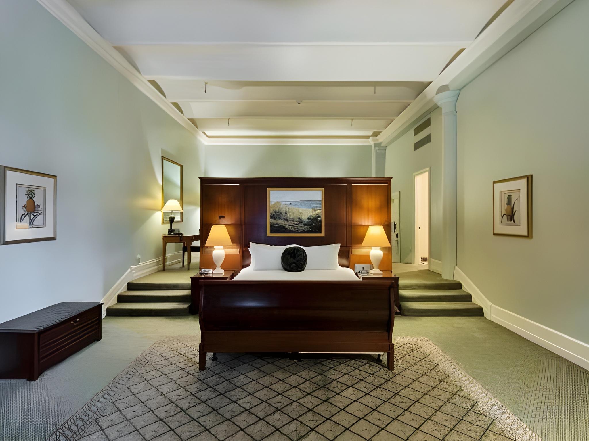Casino, Suite, King Bed