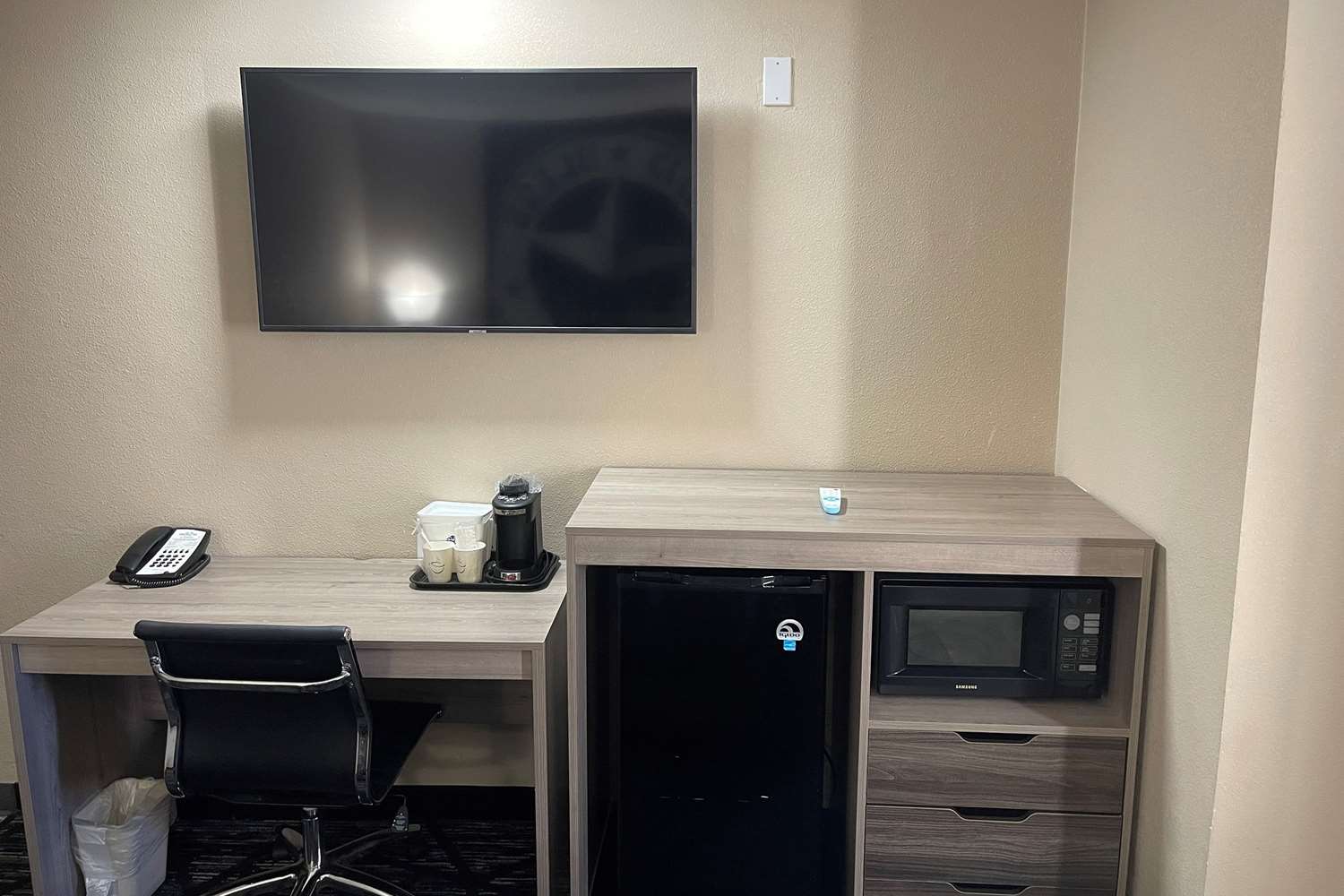 Super 8 by Wyndham San Antonio Downtown NE 6/8