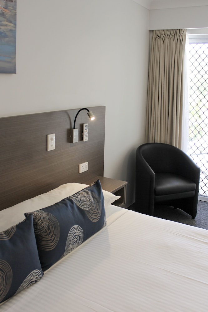 ASTON MOTEL YAMBA 37/57