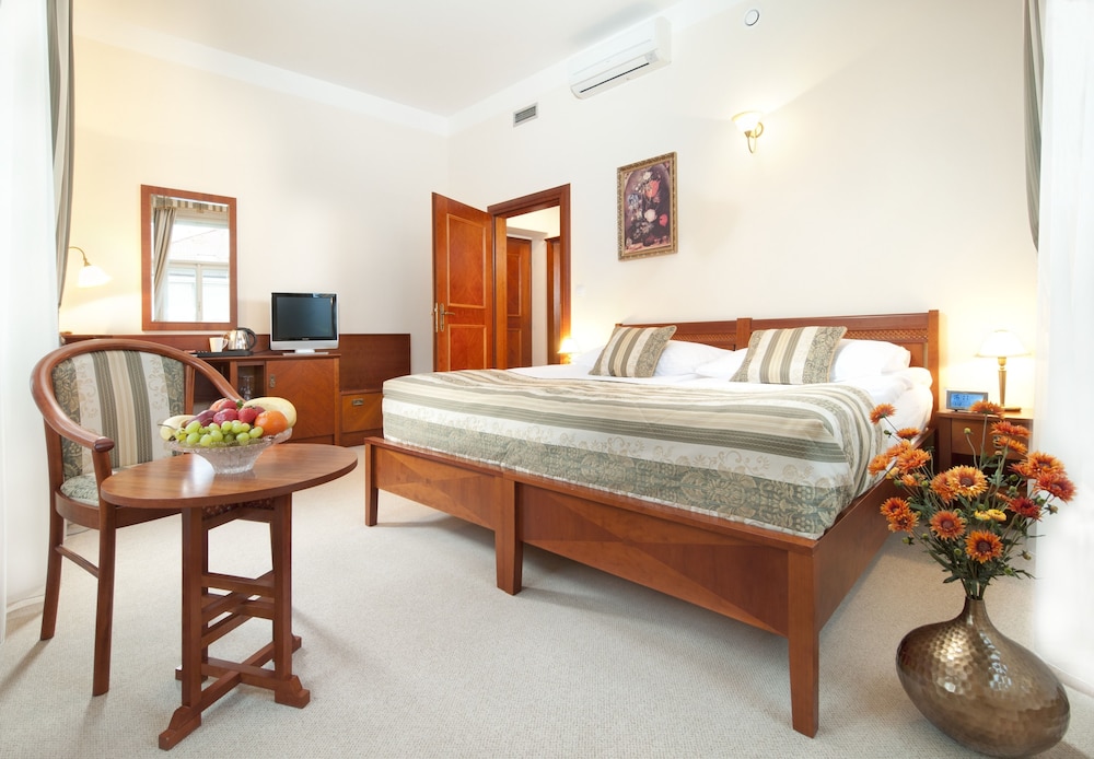 Amigo City Centre Hotel 16/62
